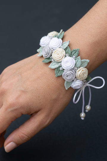 Lavender Fields Crochet Rose Bracelet Free Pattern