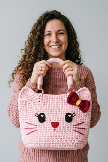 Soft Pink Valentine Kitty Tote Free Crochet Pattern