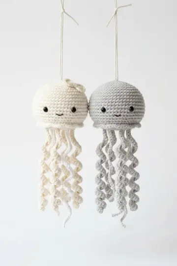 Monochrome Minimalist Jellyfish Free Crochet Pattern