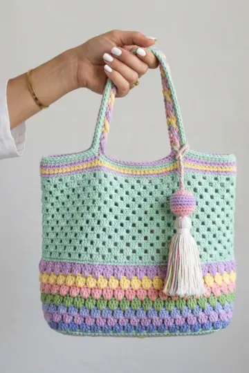 Spring Garden Granny Tote Bag Free Crochet Pattern