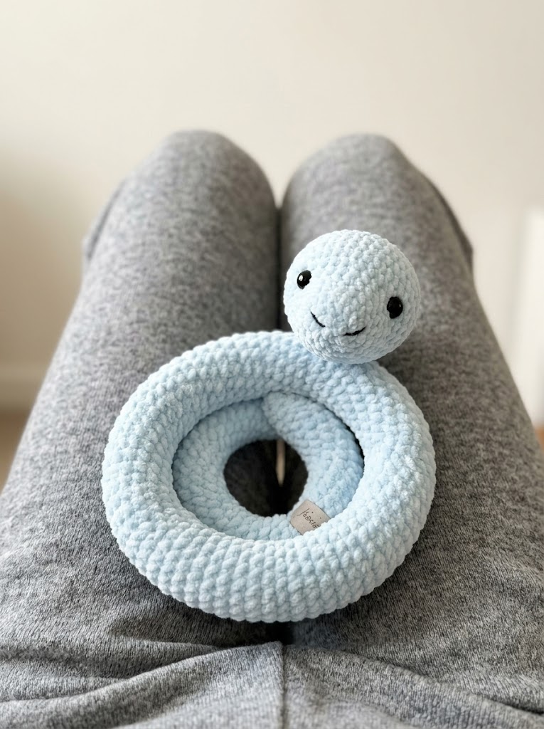 Winter Frost Snake Amigurumi Free Crochet Pattern